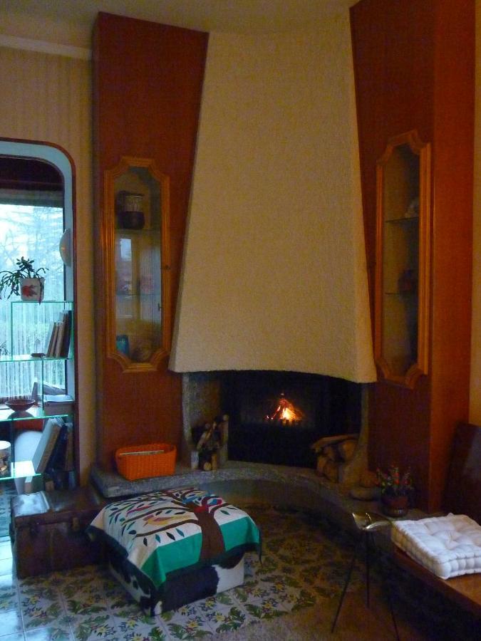 Casa Peroschi B&B เมนาจโจ ภายนอก รูปภาพ